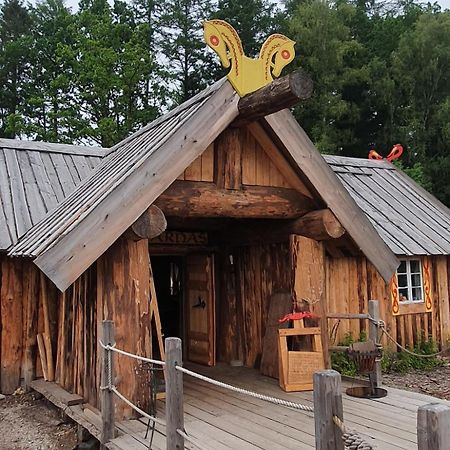 Vittfarnas Vikingaby Villa Sosdala Exteriör bild